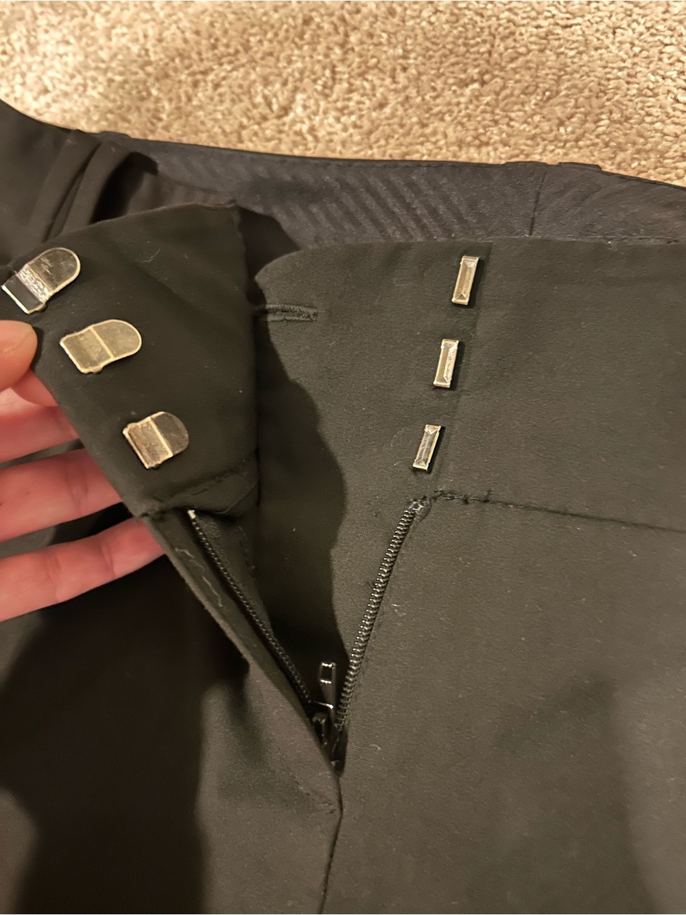 The Limited Black Straight Leg Pants with Hook Closure Sz. 8L - Picture 4 of 5